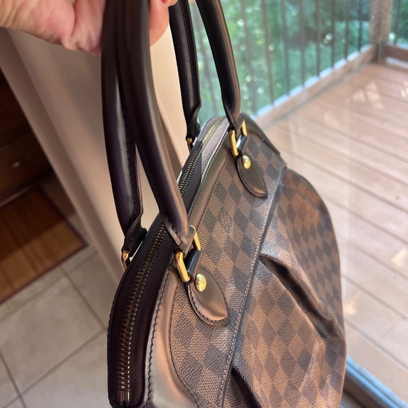 Louis Vuitton Damier Ebene Trevi PM - Picture 7 of 11